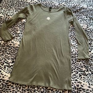 ⭐️5/$10⭐️NWOT Long Sleeve Dress